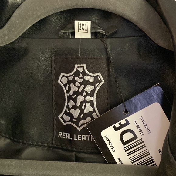 Double breasted leather jacket - Picture 3 of 16